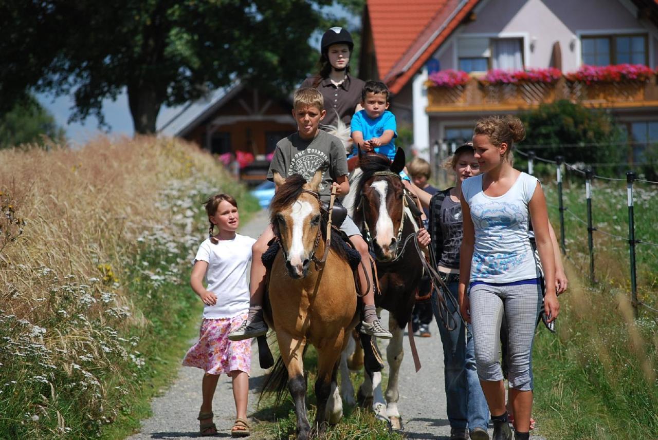 Ute's Pension Georgenberg Bagian luar foto