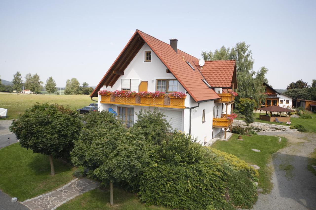 Ute's Pension Georgenberg Bagian luar foto
